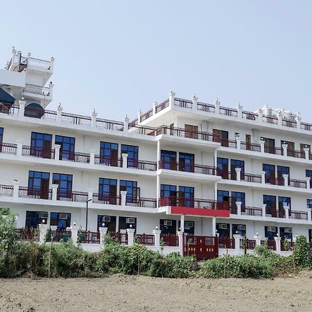 Hotel Sun Haven גרייטר נוידה מראה חיצוני תמונה